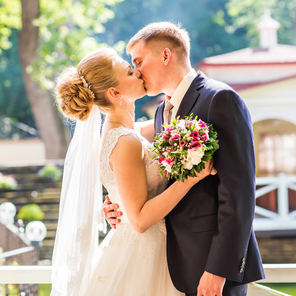 Chocolate Wedding Gifts & Favors